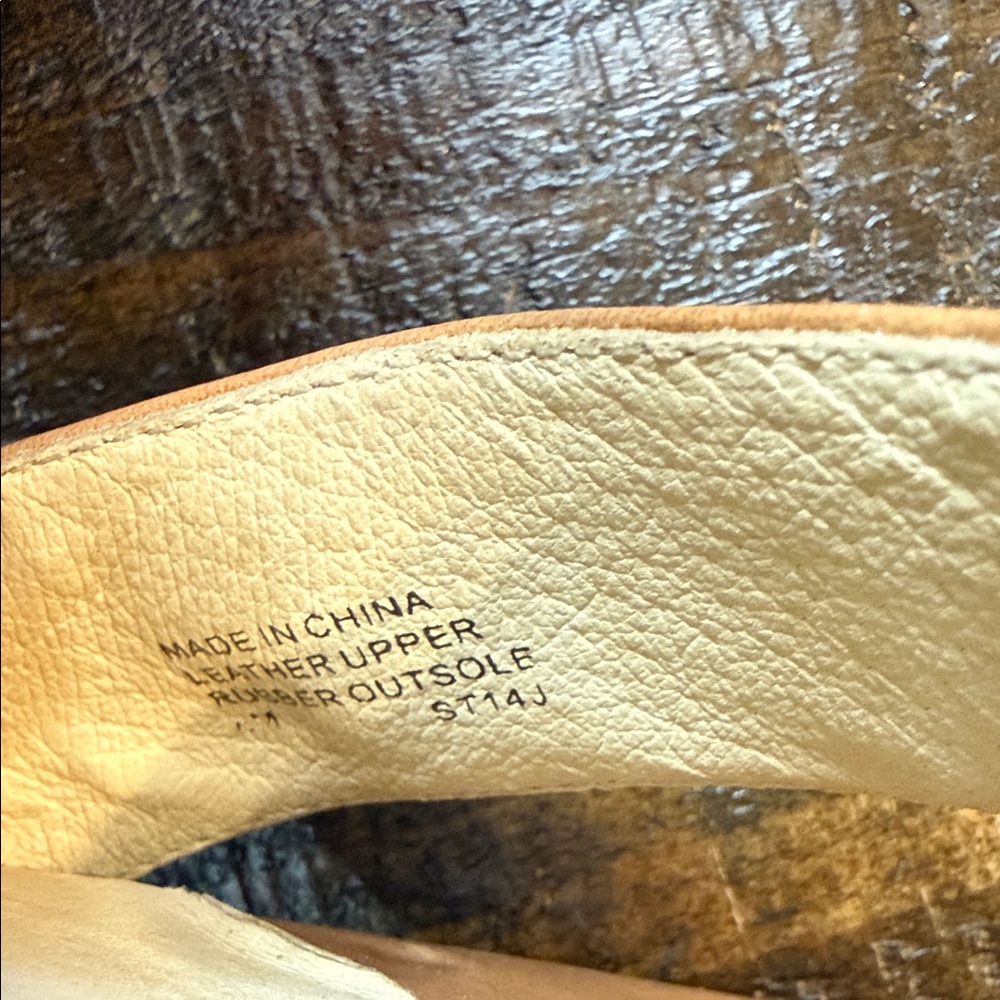 Michael Kors Colorblock Heels Tan Black Gold Logo Size 9.5 - Picture 9 of 10